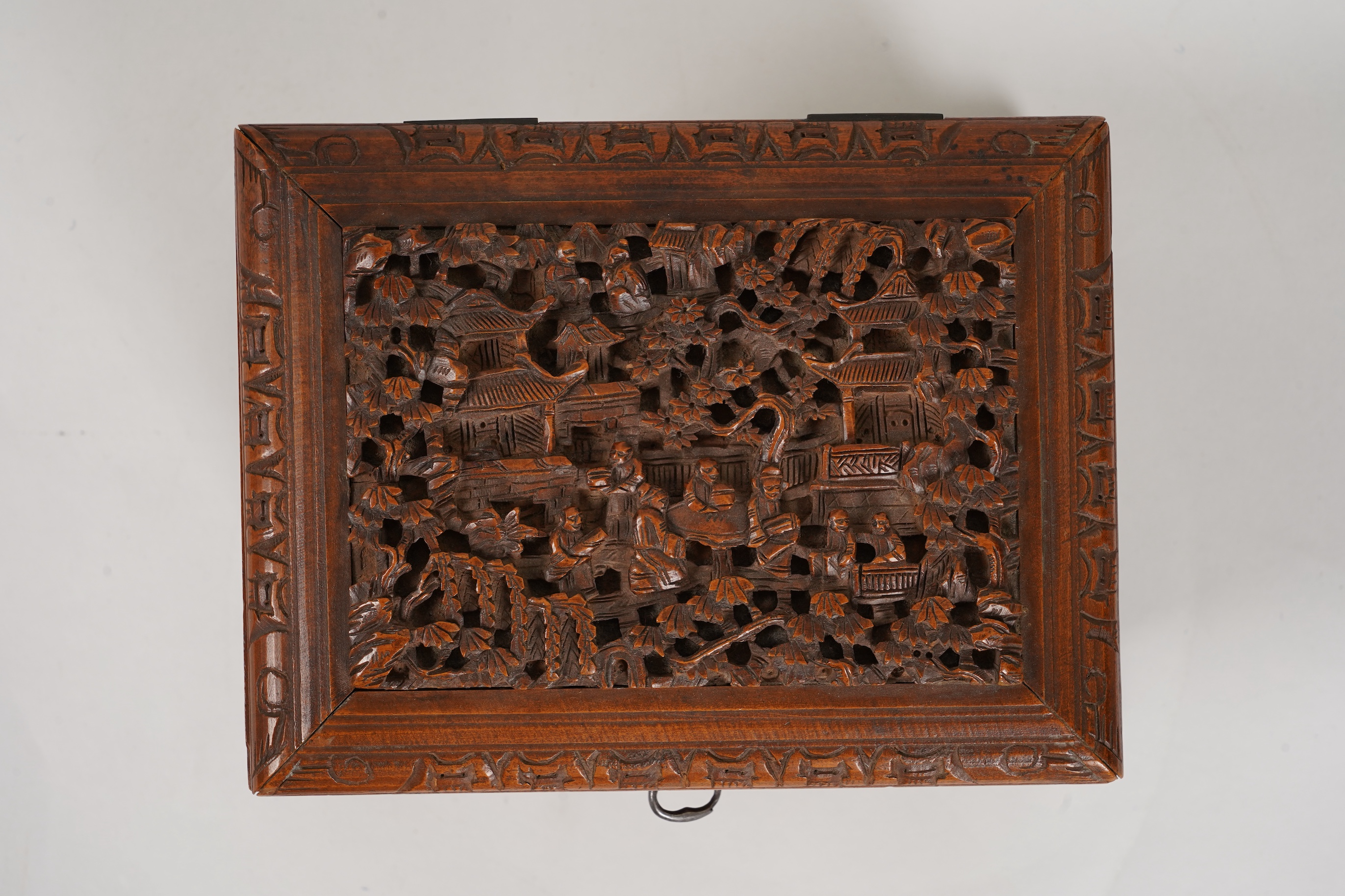A Chinese sandalwood casket, 19th century